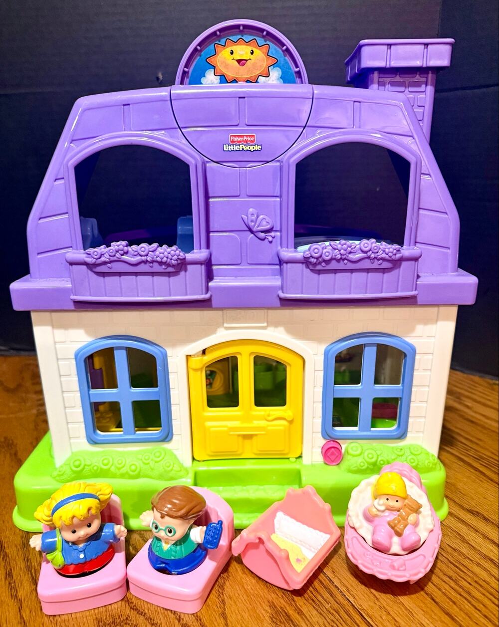 Fisher Price Little People Happy Sounds Home Purple roof with family set 1